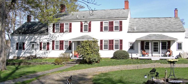 The 1810 Juliand House Bed & Breakfast in Greene