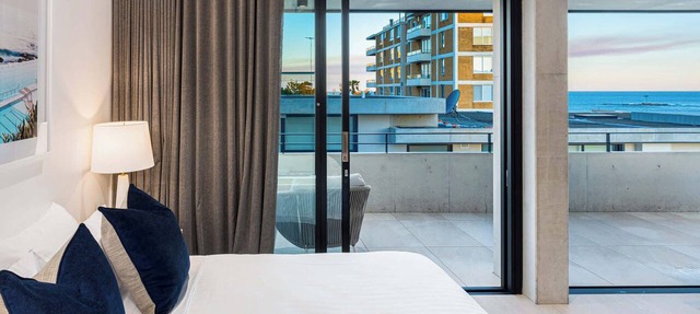 The Arden 7 Coogee New Beachside Ocean View Apt in Coogee
