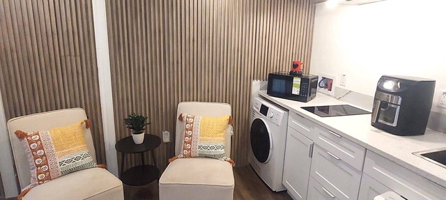 Tiny ,1BR Guesthouse Studio in Guelph