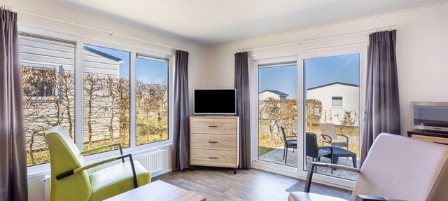 Tiny Home 'Chalet 91' with Mountain View, Private Terrace, and Wi-Fi in Brilon