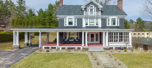 Tobias Place Off Main | 9 Bed, 4 Bath in Lake Placid