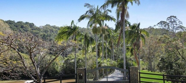 Tranquil Hinterland Escape with Sauna in Piggabeen