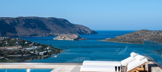 Ultimate Hideaway with Spectacular Vistas in Agios Nikolaos