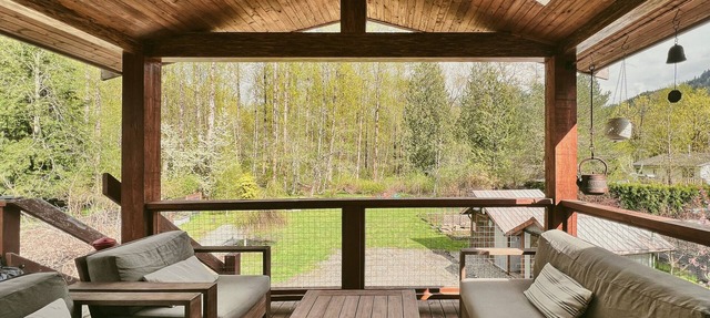 Unique, Private Upper Suite Near Lakes, River, Hiking, Fishing, Bike Trails in Chilliwack