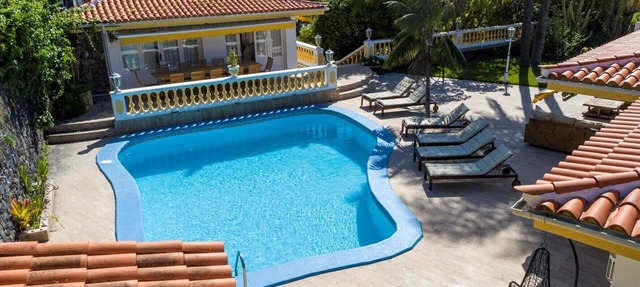 Unique property with 2 villas, tennis court & heated swimming pool - ALL PRIVATE in La Orotava