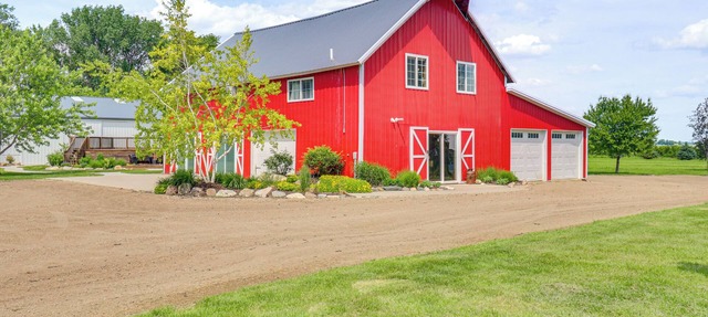 Unique, Renovated Barn Vacation Rental in Donnelly in Donnelly