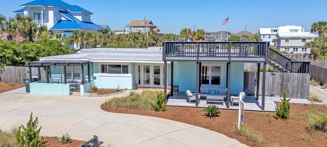Updated Beach Cottage | Steps from the Gulf | Pet Friendly | Rooftop Deck in Pensacola Beach