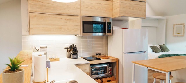 Upscale Laneway Along the Bow River | A/C, WiFi in Calgary