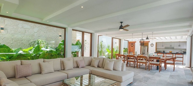 Upscale villa in gated community of Yal Ku Ha with Lagoon access! in Akumal