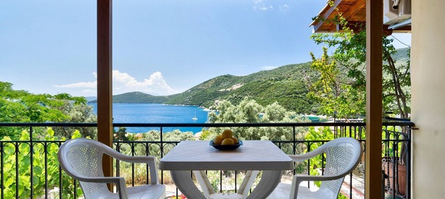 Vardia Studio A Holiday Apartment with Sea View, Wi-Fi & Balcony in Lefkada