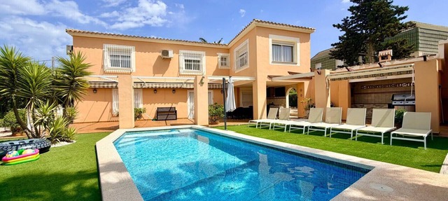 VILLA BENIDORM LEVANTE BEACH BLUELINE R002 in Benidorm