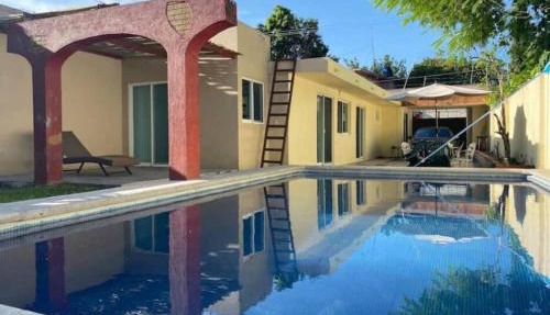 Villa con Alberca Privada En Xochitepec in Xochitepec