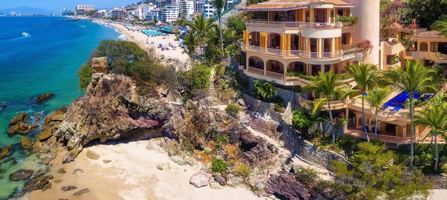 Villa Estrella Mar - 5 Star Luxury Villa - Staff - Private Pool - On the beach! in Puerto Vallarta