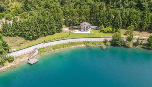 Villa Ledro with Private Dock - Sauna - Hot Tub in Molina di Ledro