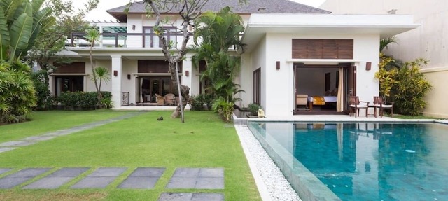 Villa Lotus Private Luxury Villa in seminyak