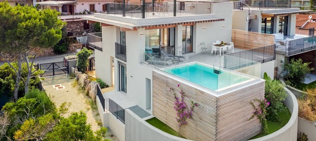 Villa Mathis with Sea View, Wi-Fi and Air Conditioning in Golfo Aranci
