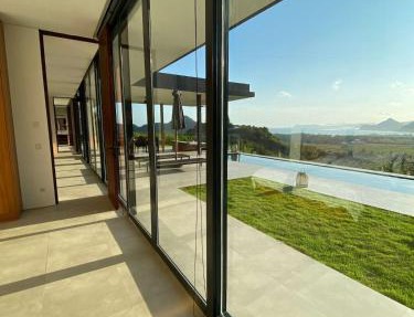 Villa Monaco - Oceanview Luxury with Private Pool in Selong Belanak