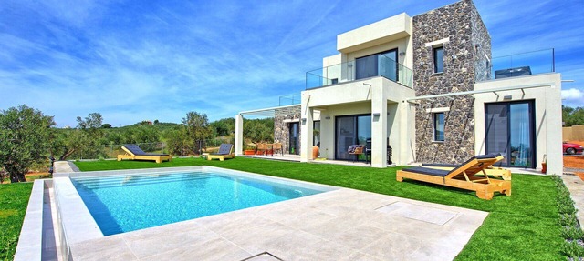Villa Olivum - Brand new vill with private pool close to the beach in Corfù in Chalikounas