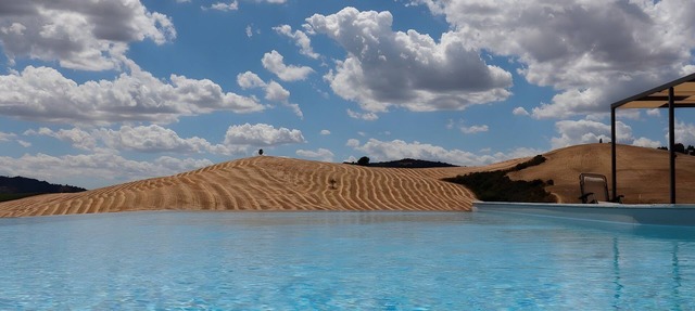 Villa "Podere Spagliarda" with Private Pool, Terrace & Wi-Fi in San Quirico d'Orcia