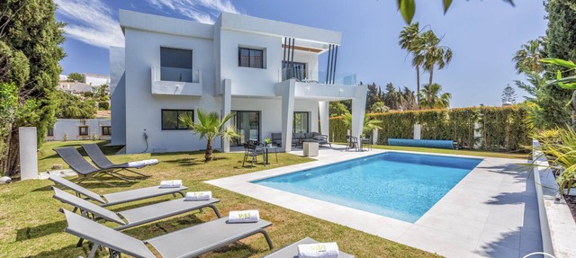 Villa Ruby | Pool - terrace - views in Sitio de Calahonda