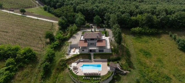 Villa Santoro al Paradiso Verde, Villa intera con Piscina in Caiazzo