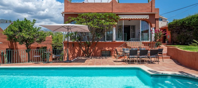 'Villa Tiphareth' with Private Pool, Wi-Fi and Air Conditioning in Marbella