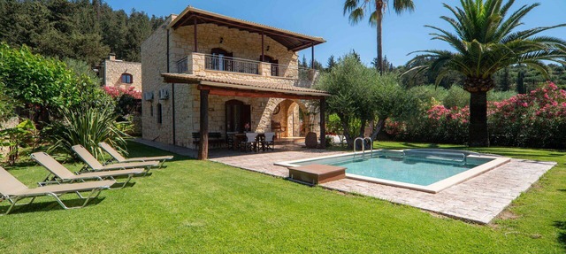Villa Vrisses - Villa Rental on the Island of Crete in Vrýses