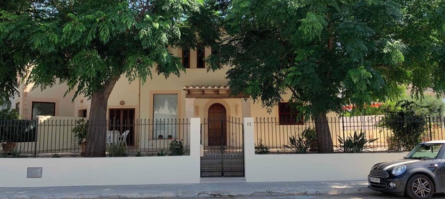 Villa with private pool, terraces, 50 meters from the sea, 50 m Natural Park in playa muro