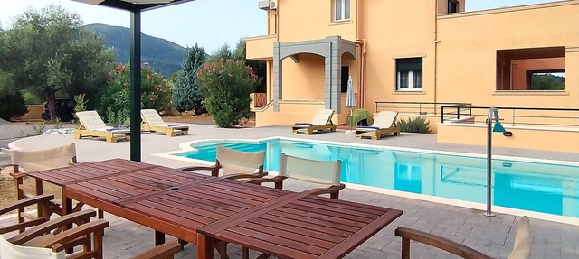 Villa Yakinthi in CORFU