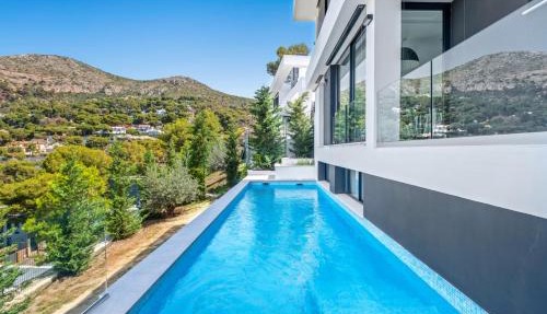 Villas San Anton with Pool in Málaga