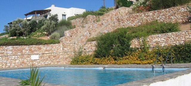 Walk to the Beach, spacious Family villa with shared Pool & BBQ in Paros