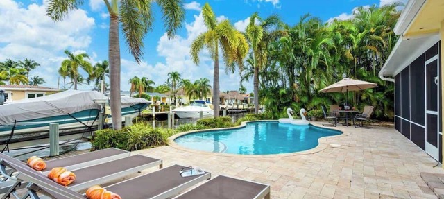 Waterfront 3BR Home w/Heated Pool & Kayaks in Pompano Beach