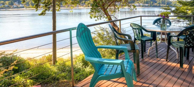 Waterfront Bainbridge Island Home: Stunning Views! in Agate Point