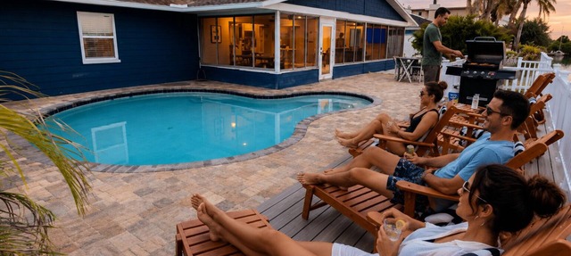 Waterfront Home, 5 bedrooms, Heated Pool, Sunsets! in Hernando beach