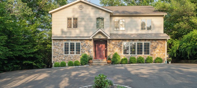 Waterfront Luxe: Kayak & SUP From Private Dock, Pong & Air Hockey, Near Hudson in Athens