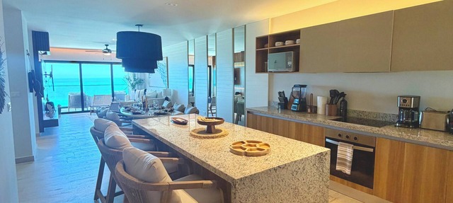 Waterfront penthouse in Yucalpetén Resort Marina in Progreso