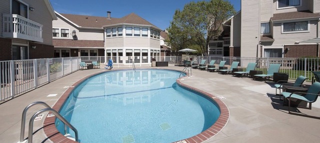 You Found it! Pet-friendly Property with Free Parking, Outdoor Pool! in Eagan
