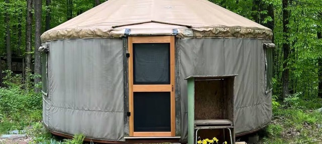 Yurt in Middlebury, Vermont in Middlebury