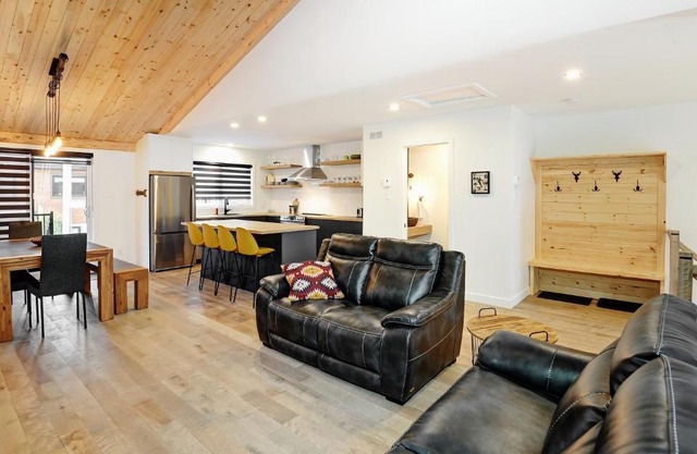 102 Chemin des Ruisselets in Stoneham