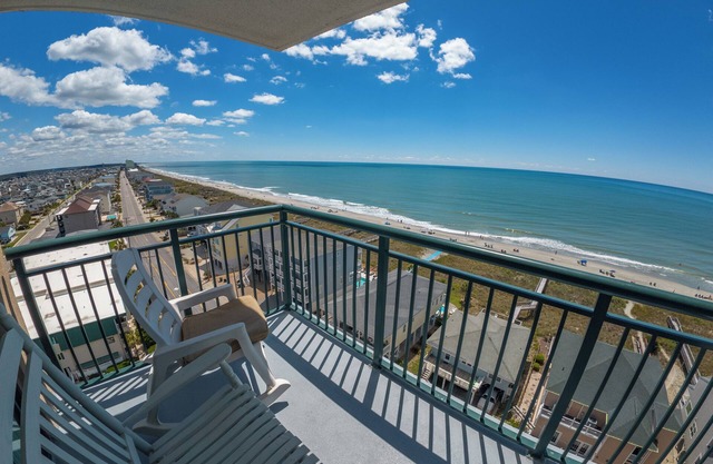 Yacht Club Villas 