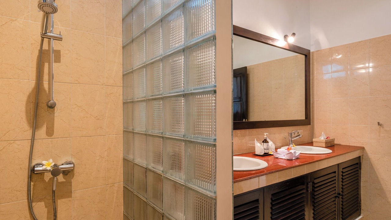 Photo of Bathroom in Dencarik
