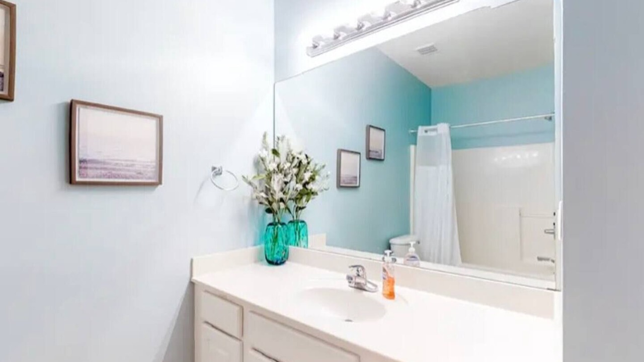 Photo of Bathroom in Orange Beach