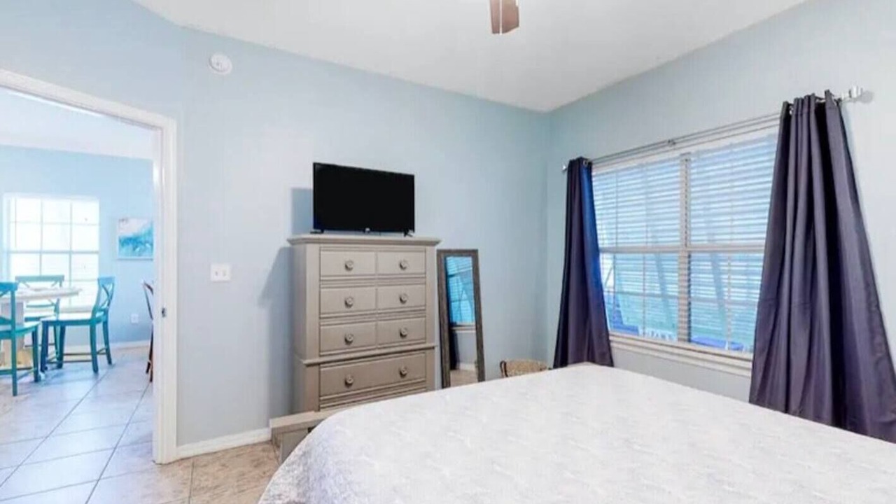 Photo of Bedroom in Orange Beach