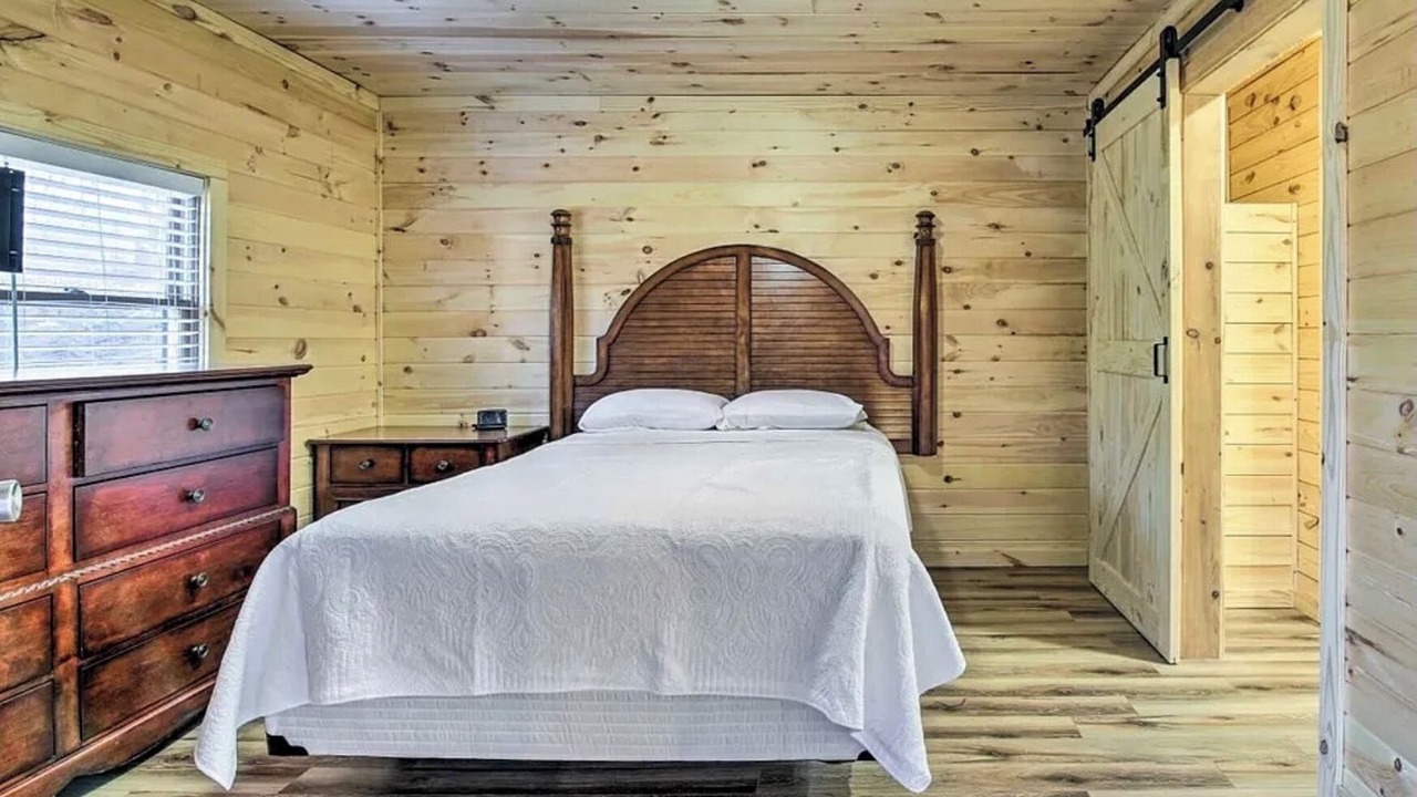 Photo of Bedroom in Gatlinburg