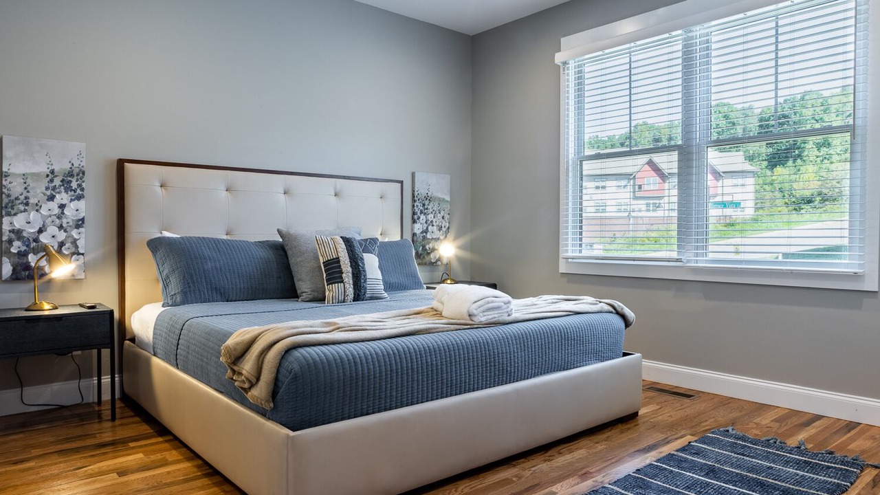 Photo of Bedroom in Woodfin
