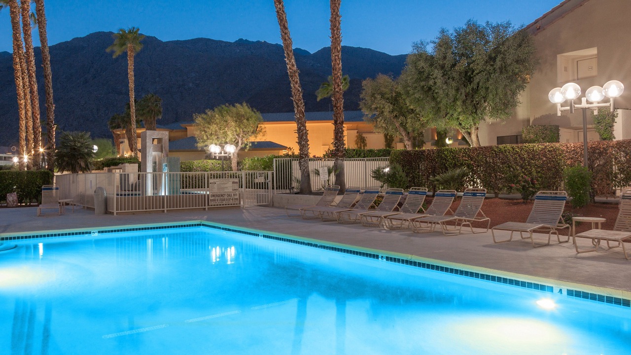 Photo of Others in Downtown Palm Springs