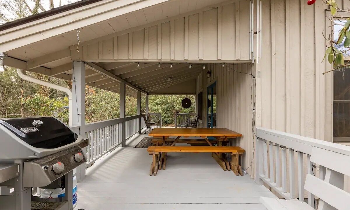 Photo of Outdoor in Highlands Hills