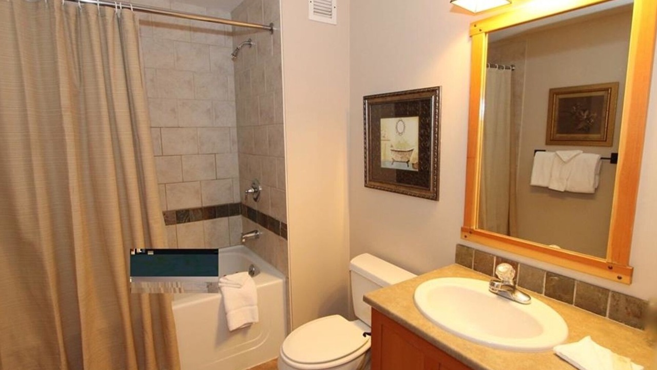 Photo of Bathroom in Copper Mountain Village