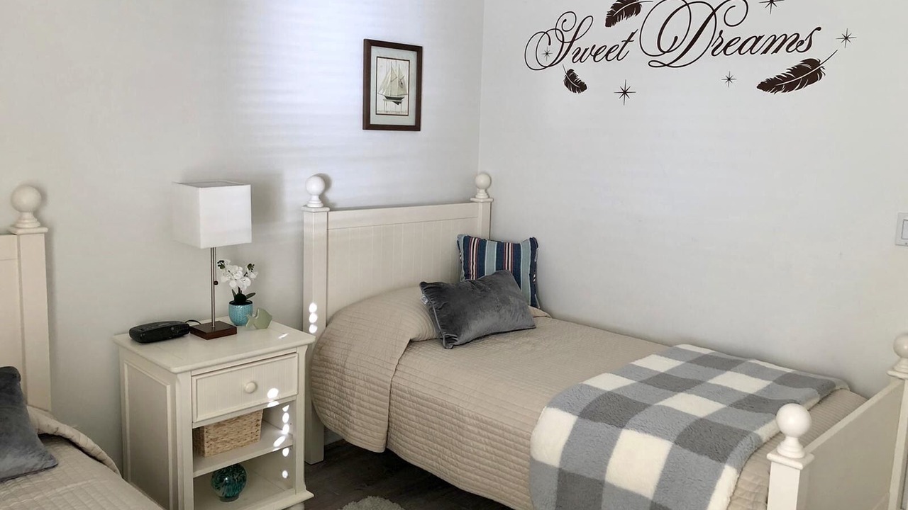 Photo of Bedroom in Beachwalk Isles