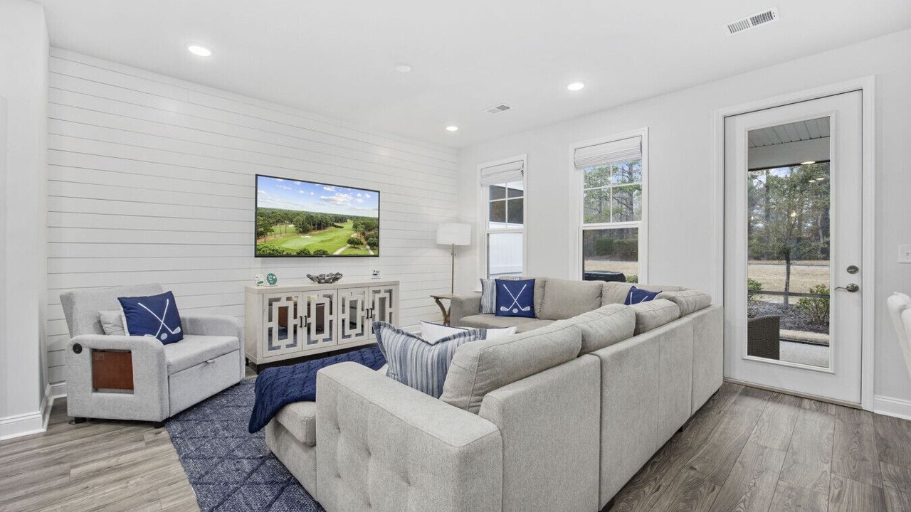 Photo of Livingroom in North Myrtle Beach